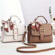 Women Shoulder Bags - 黑色 - 查看 5