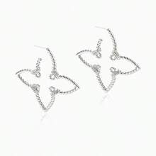 1pc Fashion Exaggerated Personalized Twist Bow Hollow Four Leaf Embellish Earrings, Simple Luxury Plated Gold Quality Earrings Suitable For Women Wear