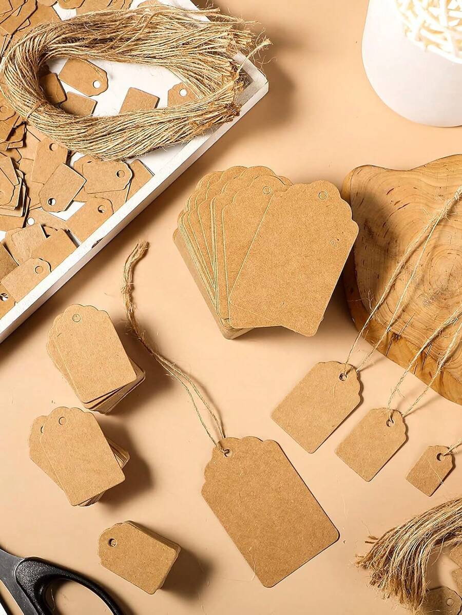 100pcs/Set Kraft Brown, Black And White Paper Tags With String Attached Labels Display Tags Brown Price Tags With String Writable Hang Tags For Clothing, Jewelry, Clothes DIY Crafts Wedding Holiday And Retail Display