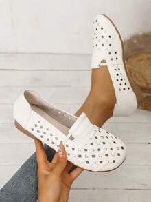 النساء صندل نعال مسطحة أنيقة بوهيمية مريحة وقابلة للتنفس ، أحذية نسائية ذات لون أحادي