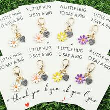 4pcs/8pcs Mini Daisy Keychains,Tulip Keychain,With "A LITTLE HUG" Thank You Cards, Flower Keychain, Ideal For Friendship Gifts, Back-To-School Gift,Teacher Appreciation Gift,Perfect Gift For Friends And Family & Daily Key/Bag Accessories,Suitable For Men And Women.