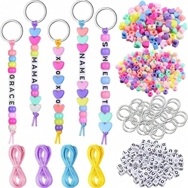 566 peças Conjunto Artesanal de Fabricação de Chaveiros DIY, Suprimentos para Chaveiros com Contas Transparentes Ajustáveis em Forma de Coração e Letra, Pequenos Presentes de Festa de Aniversário