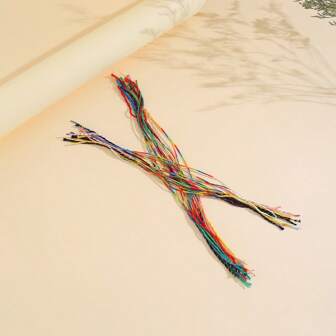 24 条装多色幸运手链，适合日常佩戴