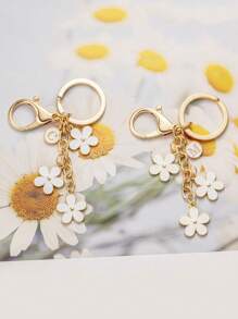 1pc Fashionable & Cute Letter Key Chain With Alloy White Flower Pendant Charm Key Ring, Accessory For Women And Students Car Accessories Goth Y2k