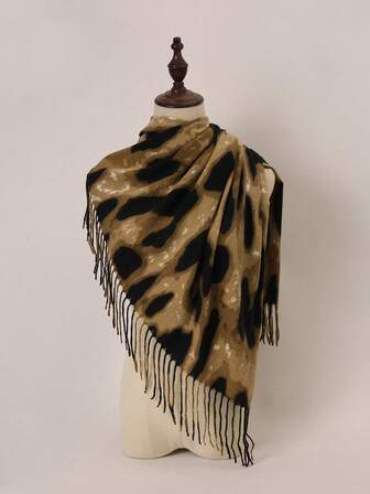 1 件豹纹休闲涤纶围巾，冬季