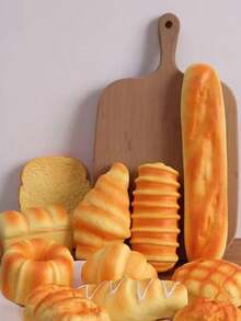 1个慢回弹软萌玩具，带揉捏音乐，回弹缓慢，可爱造型，柔软舒适，逼真食物造型，面包蛋糕，带有专属面包香味 - 彩色 - 查看 3