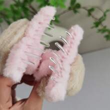 Sanrio 1pc Sanrio Hello Kitty Cute Plush Grip Clip, Kids Double Sided Kitty Shark Grip Clip, Back Of Head Disc Hair Accessory, Suitable For Daily Disc Hair, Makeup Home Bathroom Decor Fall Decor Back To School
