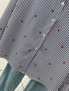 女士心形印花条纹领纽扣长袖休闲衬衫，适合春、夏、秋季日常穿着 - 灰色條紋 - 查看 6