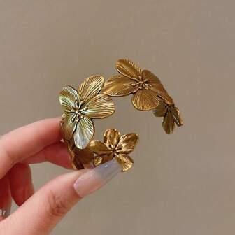 Elegant Flower Shaped Cuff Bracelet Chic Gold Color Wide Face Metal Fashion Bracelet For Women Daily Wear Jewelry