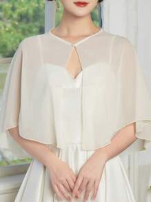 Elegancki i prosty szal w jednolitym kolorze, zapinany na 1 guzik, odpowiedni na weekendowe wyjścia i na co dzień