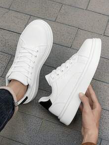 男士时尚拼色平底休闲运动鞋，舒适步行运动鞋，高台前系带，适合日常街头穿着 - 白黑 - 查看 8