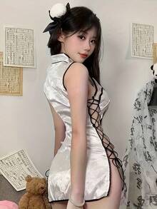 Charming Vintage Contrast Cheongsam Clothing - Delicate Floral Lace, Adjustable Neck Tie, Bold Split Sides, Charming Hollow Design, Traditional Chinese Buckle - Naughty Women's Sexy Underwear & Panties - trắng - Xem 2