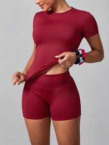Women's Simple Solid Color Short Sleeve Shorts Sports Suit Summer - 酒紅色 - 查看 4