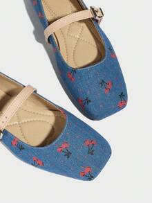Sepatu Balet Mary Jane Prancis Terbaru Musim Gugur/Dingin 2025 dengan Tali Gesper Cherry, Ujung Persegi, Cocok untuk Kaki Lebar, Warna Biru - Denim - View 8