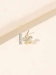 1 件时尚精致可爱的金色花朵鼻钉，花形镶嵌锆石鼻环，适合女性日常佩戴 - 花朵1 - 查看 4