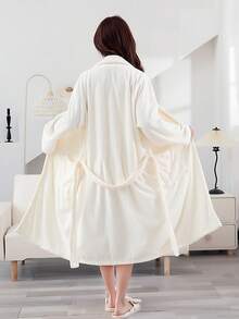 1pc Coral Fleece Ladies Bathrobe, Bean Paste Color, Soft & Absorbent, Suitable For Wedding, Christmas Decorations, Valentine's Day & Christmas Gifts, Sauna And Autumn/Winter Loungewear, Ideal For Birthday, Anniversary, Autumn Wedding, Bridal Shower, Bachelorette Party, Home, Bathroom, Hotel, Swimming Pool, Sauna, Gift, Halloween - Multicolor - View 7