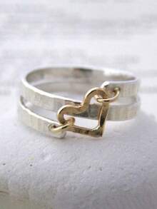1pc Minimalist Creative Golden Heart-Shaped Coil Embossed Silvery Ring, Personalized Jewelry Accessory For Women's Daily Parties