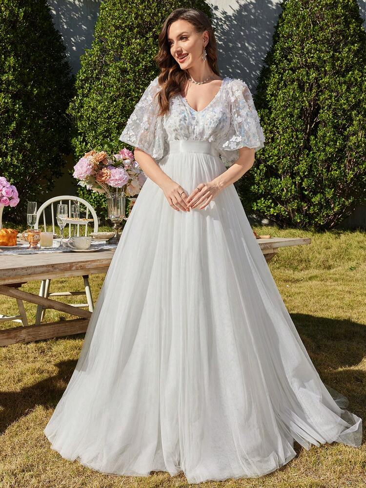 UNITHORSE White Lace Applique V-Neck Flounce Sleeve Contrast Mesh Bridal Gown Dress Made Of Material - White - View 3