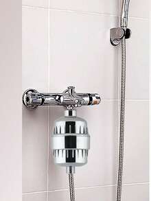 1 件淋浴喷头过滤器，壁挂式硬水淋浴喷头过滤器，带替换滤芯，高效过滤，去除氯和氟化物，抛光镀铬表面，适用于房车、露营车和家庭浴室，耐用的浴室配件，带来清爽的沐浴体验，是送给家人和朋友的绝佳礼物