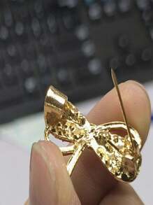 Broche premium con diseño de lazo antideslizante para mujeres, sujeta-bufandas, decoración de cuello de camisa, adecuado para el verano