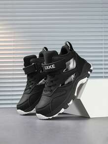 1 双儿童徒步鞋，采用便捷的钩环设计，时尚防滑耐用中帮户外运动鞋，适合儿童、徒步旅行和远足