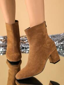 女式春秋新款韩版大码短靴简约中跟粗跟百搭靴 - 棕色 - 查看 4