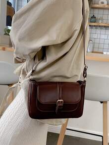 时尚纯色简约腰带装饰单肩斜挎包，适合购物、携带钱包，适合年轻女性、大学生、职场新人、白领人士。也适合办公室、大学、工作、商务、通勤、户外活动、旅行和短途旅行。 - 巧克力棕 - 查看 7