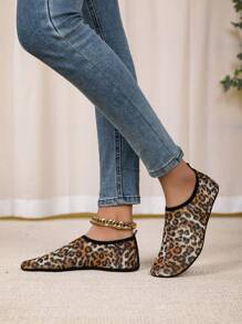 女士豹纹沙滩袜，柔软潜水水鞋，防滑赤脚鞋，适合游泳、瑜伽、水上运动 - 黑棕 - 查看 4