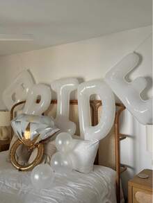 一套白色“新娘”字母气球横幅，40英寸白色“BRIDE”气球，适用于新娘送礼会、单身派对、婚礼装饰、家庭派对用品、订婚装饰 - 白色 - 查看 1