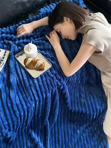 1件純色條紋格紋柔軟保暖毛絨毯，臥室房間裝飾，四季通用，舒適柔軟女性毯子禮物 - 深藍 - 查看 7
