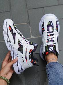1 Pair Patchwork Color-Block PU Lace-Up Canvas Breathable New Skull, Pumpkin, Tombstone, Ghost, Spider & Spider Web, Bone Random Print Round Toe Platform Sneakers, Halloween Gift For Teenagers - Black - View 2