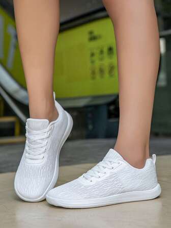 Black Mesh Breathable Soft Sole Sports Running Shoes, Unisex Couple Design