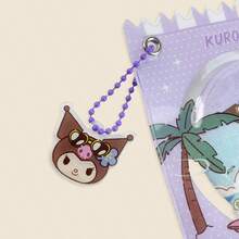 Miniso 名创优品 Kuromi 深色皮肤主题糖果徽章吊坠 1 件，透明窗口设计，可展示喜爱的徽章，日常背包/手提包的最佳配饰（1 件） - 紫色 - 查看 6