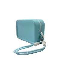 Nuevo neceser de silicona de gran capacidad, portátil, impermeable para viajes. Ideal para almacenar joyas, maquillaje, resistente a la presión y no deformable. También se puede usar como portapassaporte, cartera. Apropiado para salidas, hogar. Gran regalo para amigos, compañeros de clase, madres, novias.