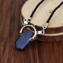 1 pieza Colgante collar de Dante de Devil May Cry 5 con gemas rojas y azules, collar de cuerda larga, regalos vintage para hombres - Multicolor - Ver 5