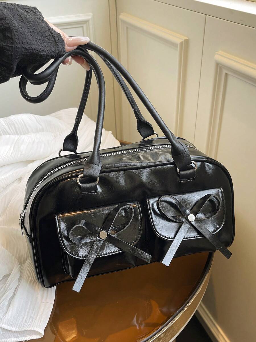 1 件黑色仿皮金属铆钉多口袋波士顿女式单肩包