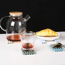 1 pezzo Sottopentola in silicone multicolore - Resistente al calore, antiscivolo, isolante, sottopiatto, protezione per il tavolo, portabicchieri, accessorio per la cucina - Perfetto regalo per il Pride Month, la comunità LGBTQ+ e gli appassionati di cucina