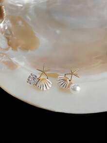 1pair Lovely & Sweet & Elegant Droplet Oil White Shell & Starfish & Rhinestone Decor Beach Theme Stud Earrings, Advanced Women's Gift Jewelry,1 Pair Left & Right Starfish And Shell Decor Stud Earrings For Beach Party, Crystal And Pearl Multielement Beach Theme Earrings, Elegant And Cute, Women's Jewelry Gift, Suitable For Women's Summer Beach Date - 白色 - 查看 7