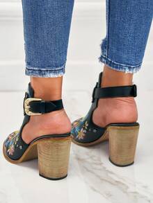 New Women's Retro Embroidered And Short Boots, Brown Erasable Material Buckle Decoration, Toe Cap Short Boots - Black - View 2