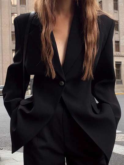 Nuevo blazer de primavera para mujer con diseño ajustado en la cintura y silueta estilizada, con una silueta en forma de X y solapa con muesca. Este es un top blazer pequeño de un solo botón simple y de moda, con un estilo de solapa con muesca personalizado por el diseñador. Tiene un aspecto muy elegante y elegante, adecuado tanto para ocasiones especiales como para el uso diario. Puedes elegir este blazer para asistir a bodas, fiestas, citas o ir a una entrevista de trabajo.