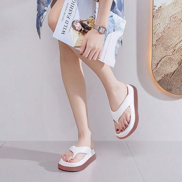 Nuevas sandalias de moda para mujer con suela gruesa cómoda de EVA y altura elevada, funcionales y esenciales de verano para actividades al aire libre, antideslizantes y desodorantes.