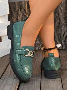 Mocasines planos con decoración de cadena estilo británico para mujer; Nuevos mocasines informales elegantes y cómodos de estilo universitario para mujer, llegada otoño 2025; Adecuados para combinar con faldas, apropiados para uso en el campus