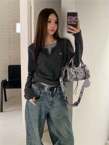 独特设计修身长袖T恤，腰部设计，刺绣细节，秋季分层T恤