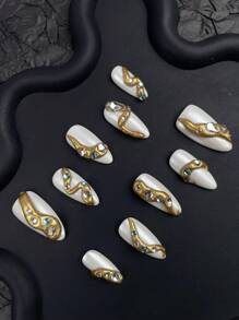 10 pezzi di unghie finte di design creativo Y2k, con cromo, realizzate a mano, kit acrilico con decorazioni a linea 3D e strass 3D, unghie estive bianche e dorate a mandorla, lucide e glitterate, essenziali per la spiaggia, design per unghie gotico per donne e ragazze per Ognissanti