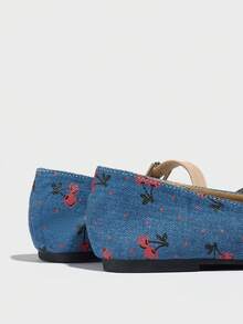 Sepatu Balet Mary Jane Prancis Terbaru Musim Gugur/Dingin 2025 dengan Tali Gesper Cherry, Ujung Persegi, Cocok untuk Kaki Lebar, Warna Biru - Denim - View 9