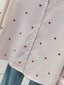 女士心形印花条纹领纽扣长袖休闲衬衫，适合春、夏、秋季日常穿着 - 棕色條紋 - 查看 7