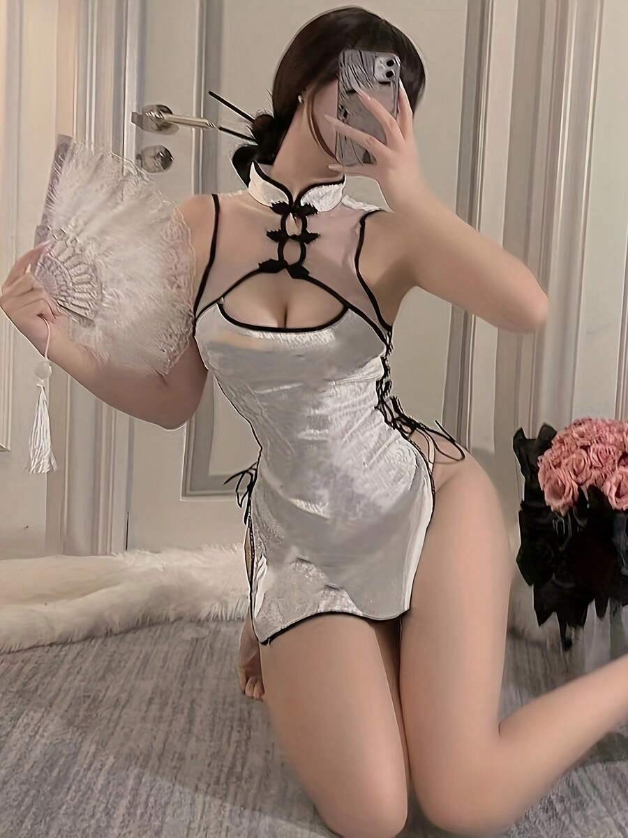 Charming Vintage Contrast Cheongsam Clothing - Delicate Floral Lace, Adjustable Neck Tie, Bold Split Sides, Charming Hollow Design, Traditional Chinese Buckle - Naughty Women's Sexy Underwear & Panties - trắng - Xem 1