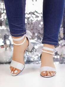 Sandalias de Mujer Tacón Grueso Lazo Elegante con Correa al Tobillo Estilo Fiesta para Eventos y Celebraciones - Plateado - Ver 2