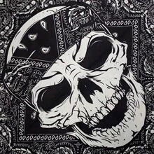 1pc Solid Color Bandana - Skull & Vintage Paisley Print Square Scarf, Black & White, Machine Washable, Unisex Motorcycle Riding Outdoor Fashion Accessory, Motorcycle Gear, Avant-Garde Fashion Piece, Exquisite Pattern Design, Halloween Skull Print Bandana Skull Paisley Pattern Polyester
