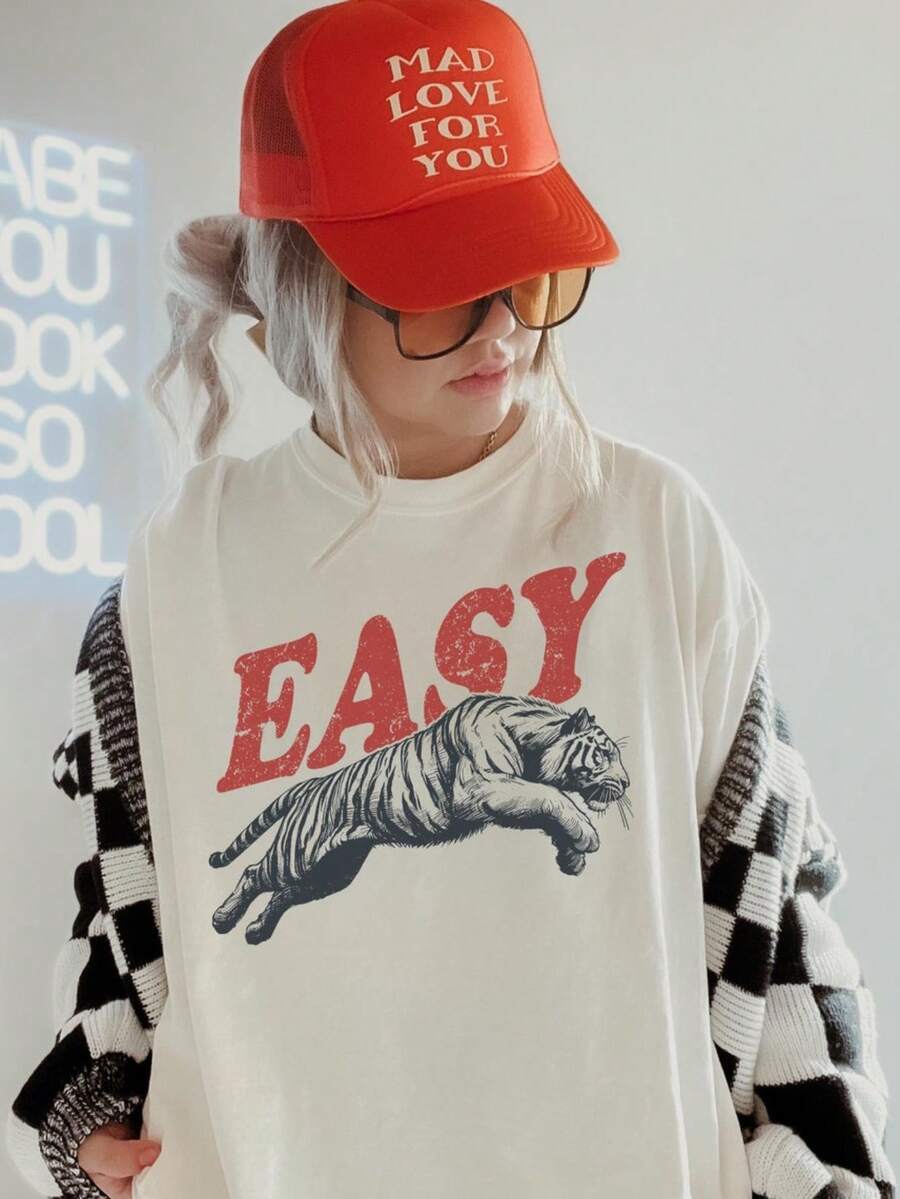 Easy Tiger Shirt Retro Boho Tee Unisex Aesthetic Shirt Graphic Tee Y2k Woman Teen Girls Tee Crew Neck Pop Cool Summer T Shirt Short Sleeve Top,Animal Fruite Pet Pattern, Women Graphic T-Shirt, Fashion 2026,Gifts, Women's Clothing, Cartoon And Letter Printing, Comfortable Cotton Material, Skin Friendly, Soft And Cool, Spring Summer Women's T-Shirt Clothing - Design3 白色 - 查看 1